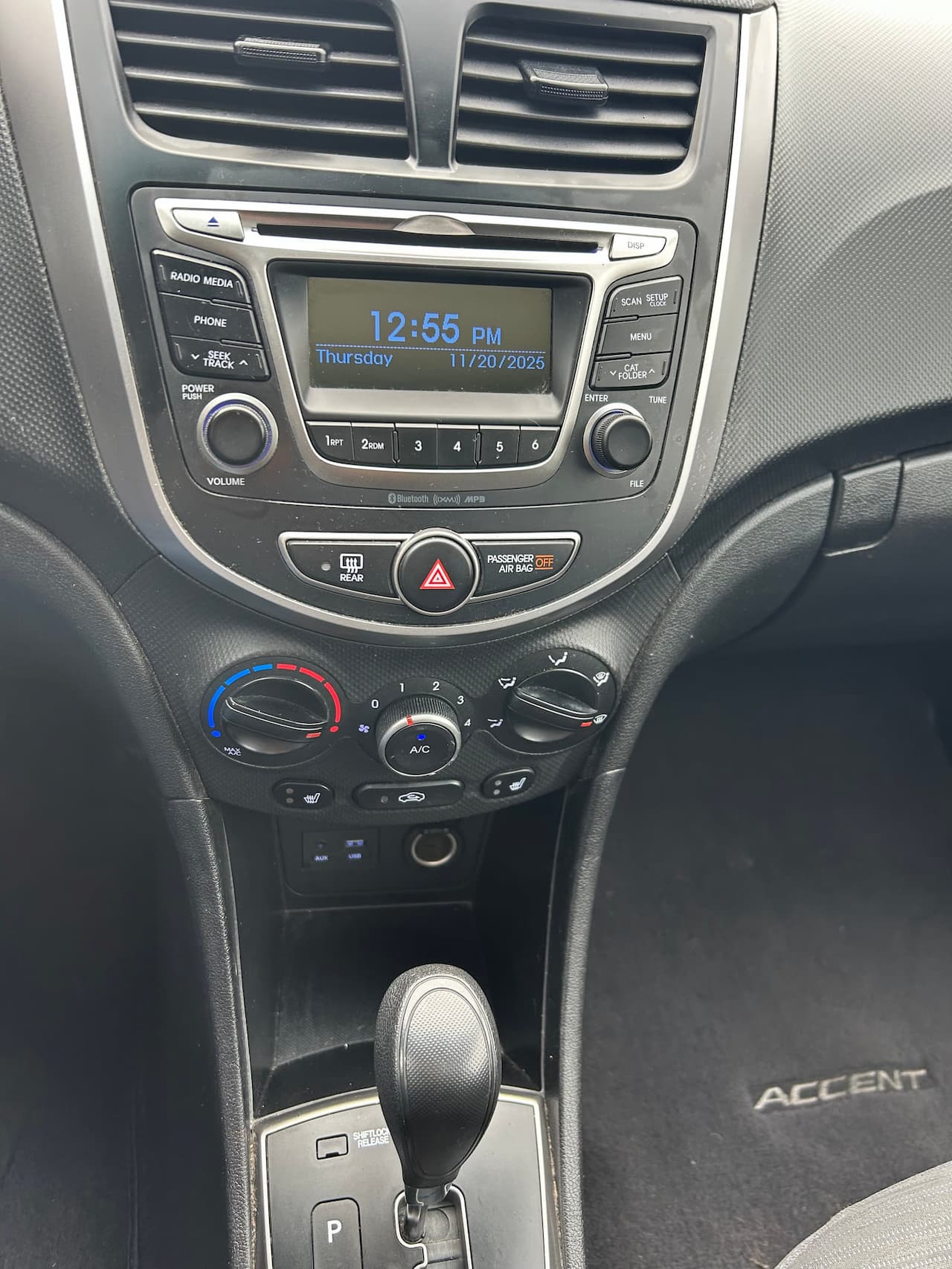 Hyundai Accent 2017 - Image 4